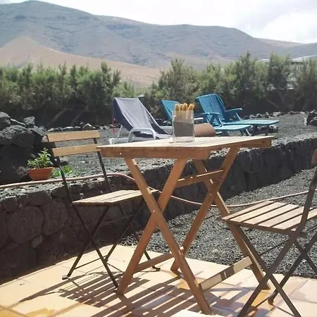 Sleeps 2 Wifi فامارا